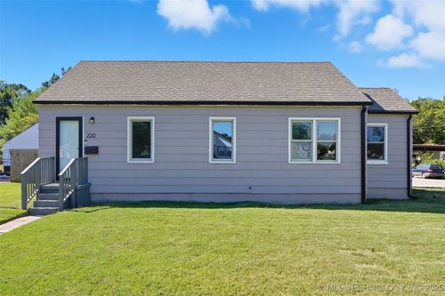 206 S Sandusky Ave, Tulsa, OK, 74112-1326 | Card Image