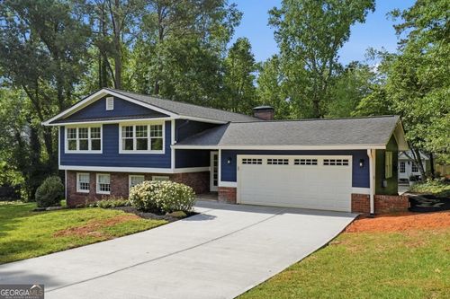 2484 Marguerite Pl Ne, Marietta, GA, 30068-2226 | Card Image