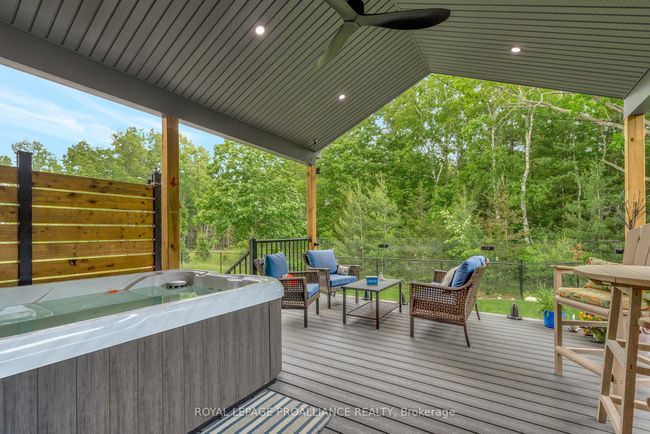 48 Deerview Dr, House other with 3 bedrooms, 3 bathrooms and 4 parking in Quinte West ON | Image 33