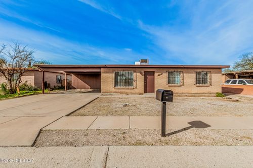 5402 S Jasmine Way, Tucson, AZ, 85706-2656 | Card Image