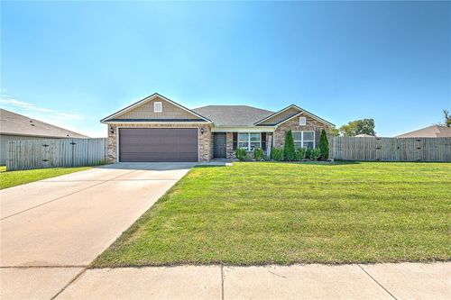825 Nw 67th Ave, Bentonville, AR, 72713-2239 | Card Image