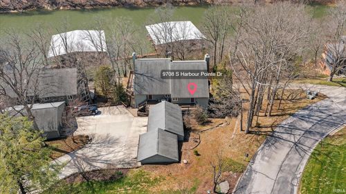 9708 S Harbour Pointe Dr, Bloomington, IN, 47401-8417 | Card Image