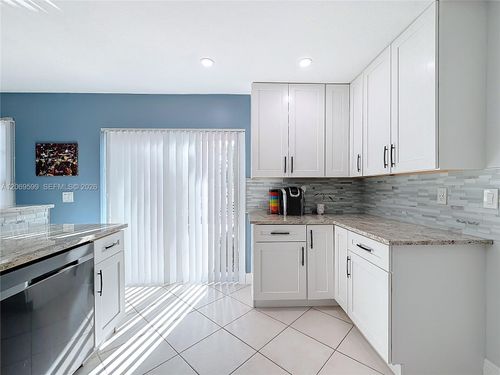 10977-10977 Long Boat Dr, Hollywood, FL, 33026-4724 | Card Image