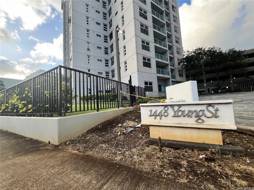 804-1448 Young St, Honolulu, HI, 96814-1860 | Card Image