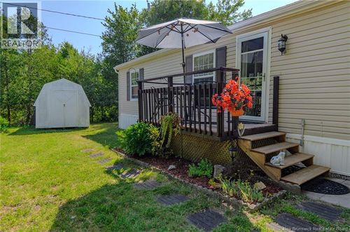 14 Seventh St, House with 3 bedrooms, 2 bathrooms and null parking in Quispamsis NB | Card Image