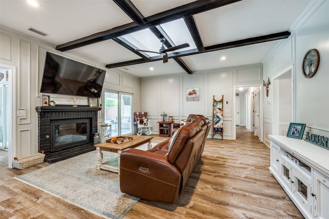 2221 Cliffside Dr, House other with 4 bedrooms, 2 bathrooms and null parking in Plano TX | Image 11