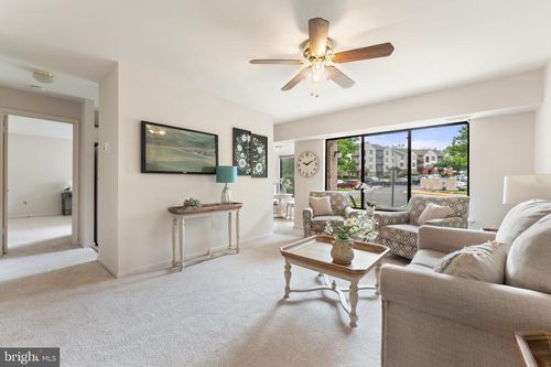 apt-204-9552 Cannoneer Ct, MANASSAS, VA, 20110-7087 | Card Image
