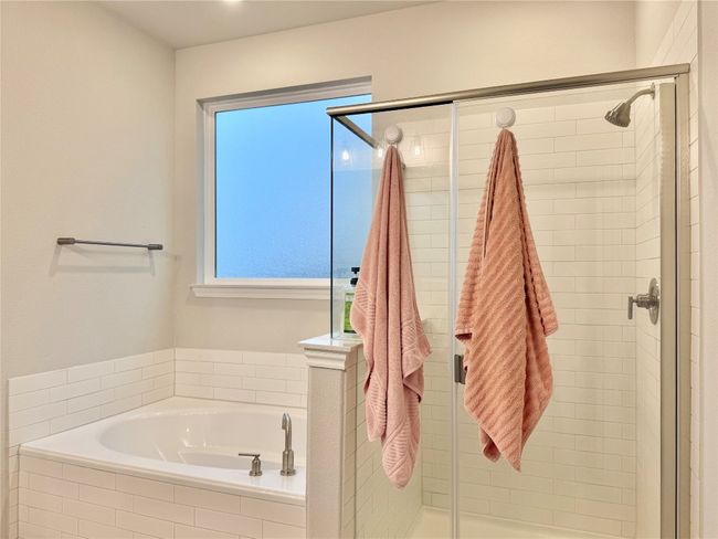 923 Palo Brea Loop, House other with 4 bedrooms, 3 bathrooms and null parking in Hutto TX | Image 17