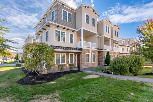 2 Montalcino Way, Salem, NH, 03079-3050 | Card Image