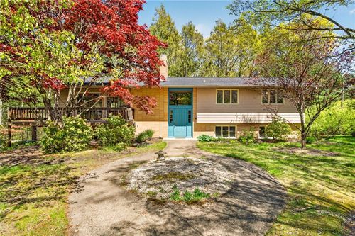 251 North Rd, Hope, RI, 02831-1256 | Card Image