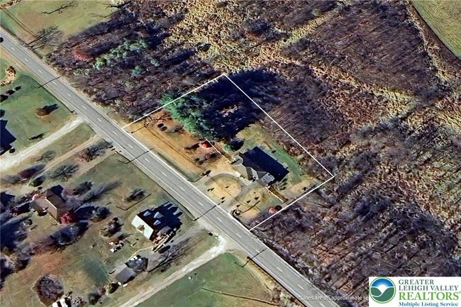 1571 Penn Dr, House other with 3 bedrooms, 2 bathrooms and null parking in Andreas PA | Image 55