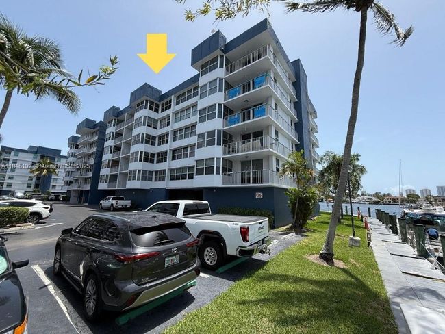 APT-6B - 16570 Ne 26 Th Ave, Condo with 2 bedrooms, 2 bathrooms and null parking in North Miami Beach FL | Image 31