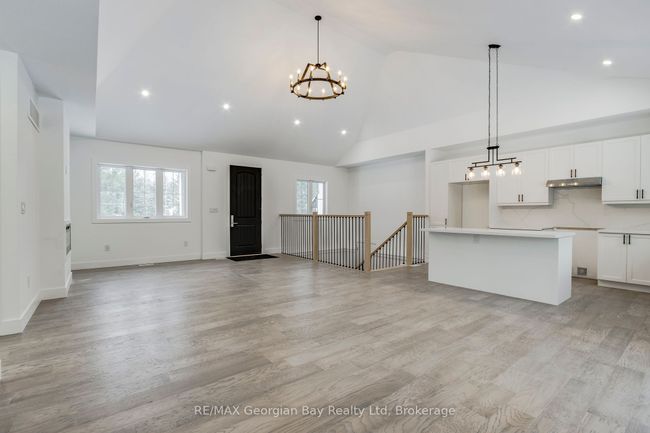 2244 Champlain Rd, House other with 3 bedrooms, 2 bathrooms and 6 parking in Tiny ON | Image 11