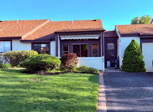 604 Gotham Dr, Saint James, NY, 11780-3357 | Card Image