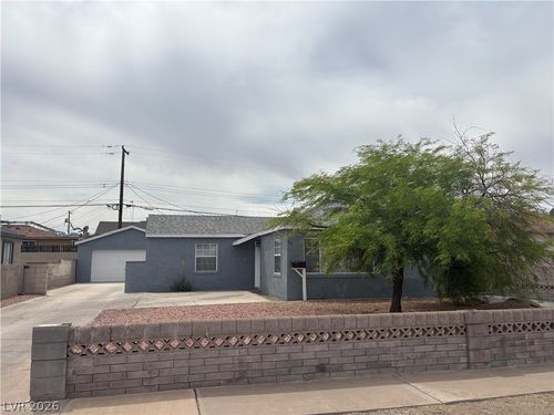 111 Dogwood St, Henderson, NV, 89015-5208 | Card Image
