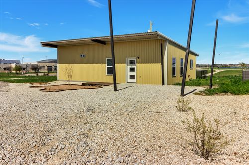 e-1310 W Fm 487, Jarrell, TX, 76537-1795 | Card Image