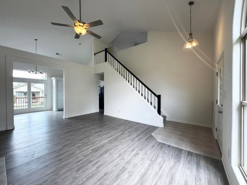 409 Ella Rae Ln, Lexington, KY, 40511-8606 | Card Image