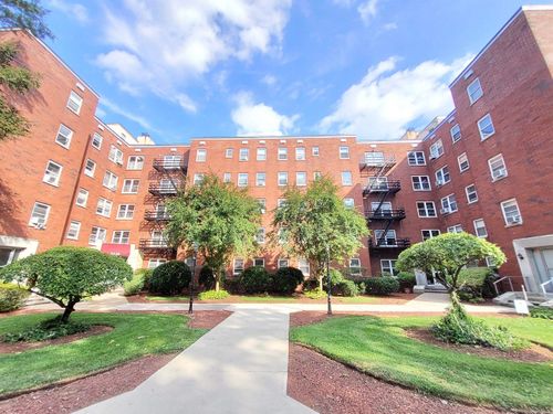 2d-2330 Linwood Ave, Fort Lee, NJ, 07024 | Card Image