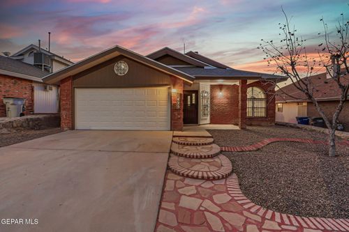 1425 John Phelan Dr, El Paso, TX, 79936-6841 | Card Image
