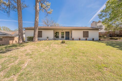 6517 Whitman Ave, Fort Worth, TX, 76133-4803 | Card Image