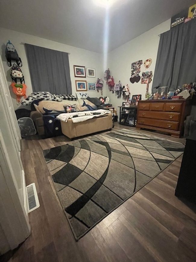 313 E 2 Nd St, House other with 3 bedrooms, 2 bathrooms and 4 parking in Spring Valley IL | Image 5
