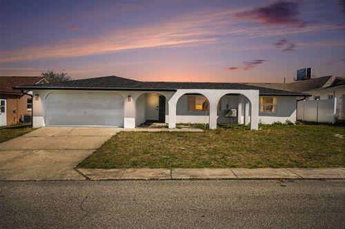 5813 Chapman Dr, NEW PORT RICHEY, FL, 34652-6310 | Card Image