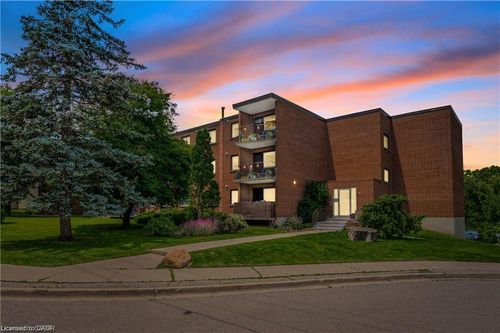 303-4 Avalon Pl, Kitchener, ON, N2M4N6 | Card Image
