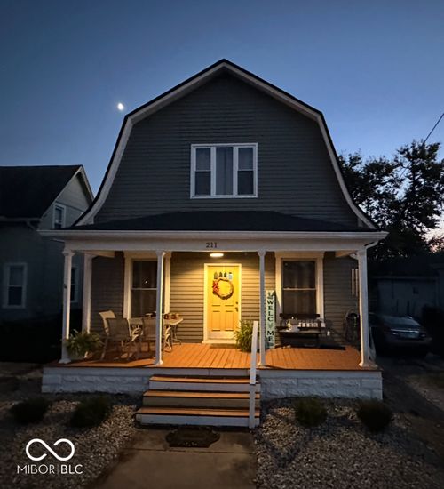 211 Washington St, Fairland, IN, 46126-2022 | Card Image