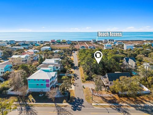 14 Se 68th Street, Oak Island, NC, 28465 | Card Image