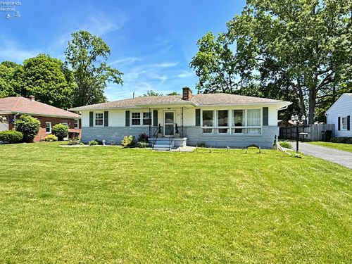 25 Linwood Rd, Tiffin, OH, 44883-3610 | Card Image