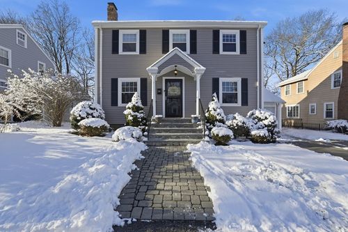 104 Gulliver St, Milton, MA, 02186-3115 | Card Image