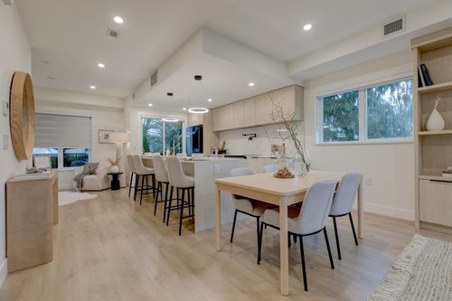 3-339 Keary St, New Westminster, BC, V3L3L2 | Card Image