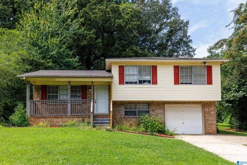 5290 Baggett Dr, PINSON, AL, 35126-3620 | Card Image