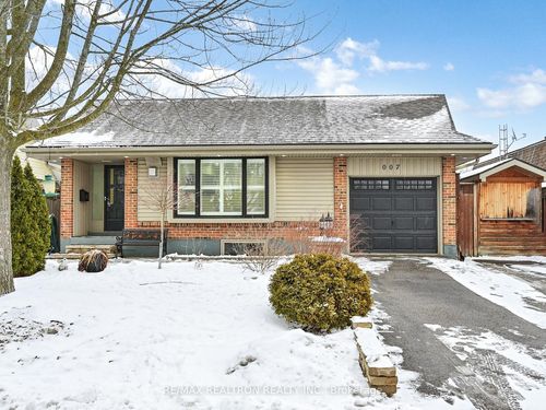 7 Cardiff Crt, Whitby, ON, L1N5N8 | Card Image