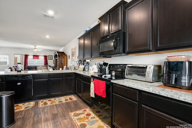 3107 Gilbert Gdn, House other with 5 bedrooms, 0 bathrooms and null parking in Converse TX | Image 12
