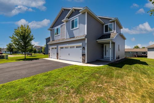 901 Moline Loop Nw, Isanti, MN, 55040 | Card Image