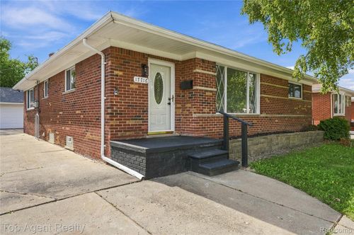 17716 Veronica Ave, Eastpointe, MI, 48021-3155 | Card Image