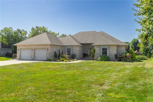 11267 E Thistlewood Ln, Effingham, IL, 62401-4483 | Card Image