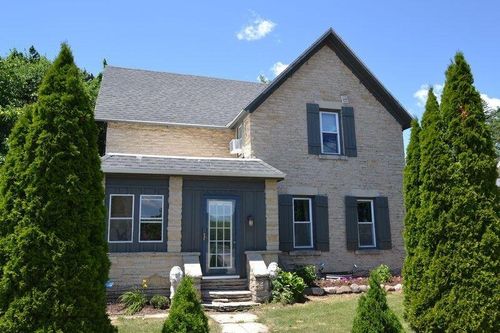 7309 N Lannon Rd, Lannon, WI, 53046-1246 | Card Image