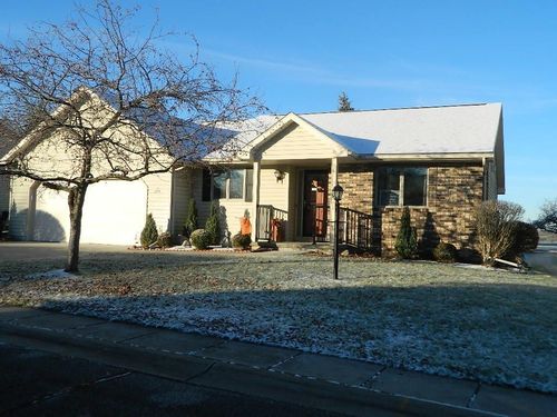 210 Cresthaven Ln, Mt Pleasant, MI, 48858-6178 | Card Image