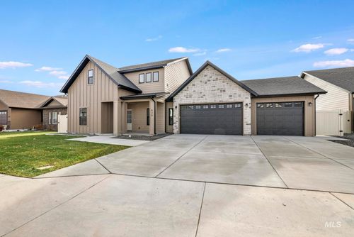 635 Canyon Crest Dr W, Twin Falls, ID, 83301-2919 | Card Image