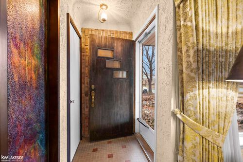 24312 Ursuline St, Saint Clair Shores, MI, 48080-1036 | Card Image