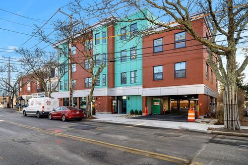 301-1151 Walnut St, Newton, MA, 02461-1242 | Card Image