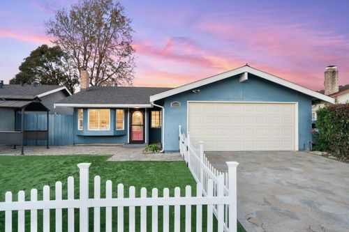 32490 Lake Temescal Ln, Fremont, CA, 94555-1053 | Card Image