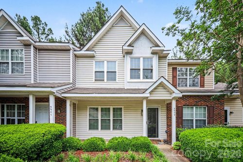5909 Cougar Ln, Charlotte, NC, 28269-1522 | Card Image