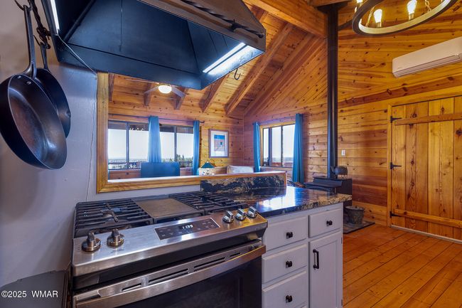 Kitchen | Image 22