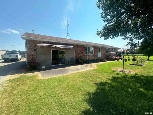 690 Railroad St, Tamms, IL, 62988-5017 | Card Image