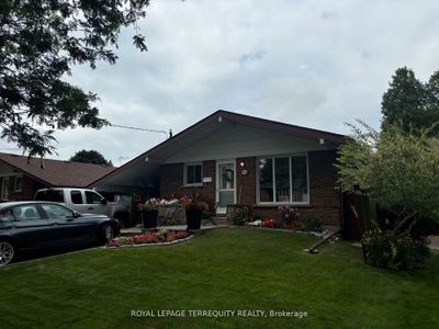 860 Olive Ave, House other with 3 bedrooms, 2 bathrooms and 4 parking in Oshawa ON | Image 1