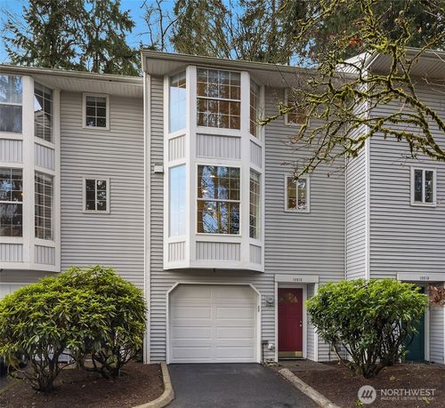 10215 Ne 129th Ln, Kirkland, WA, 98034-2809 | Card Image