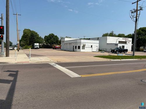 400 N Weber Ave, Sioux Falls, SD, 57103-7001 | Card Image